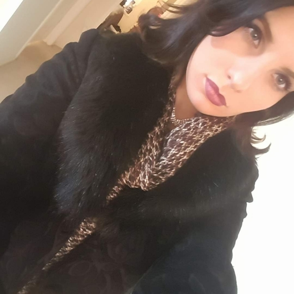 Meet your Posher, Amanda - Picture 3 of 4